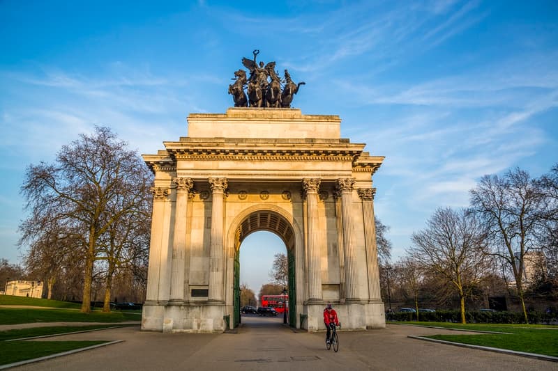 Knightsbridge 4.jpg Wellington Arch Hyde Park