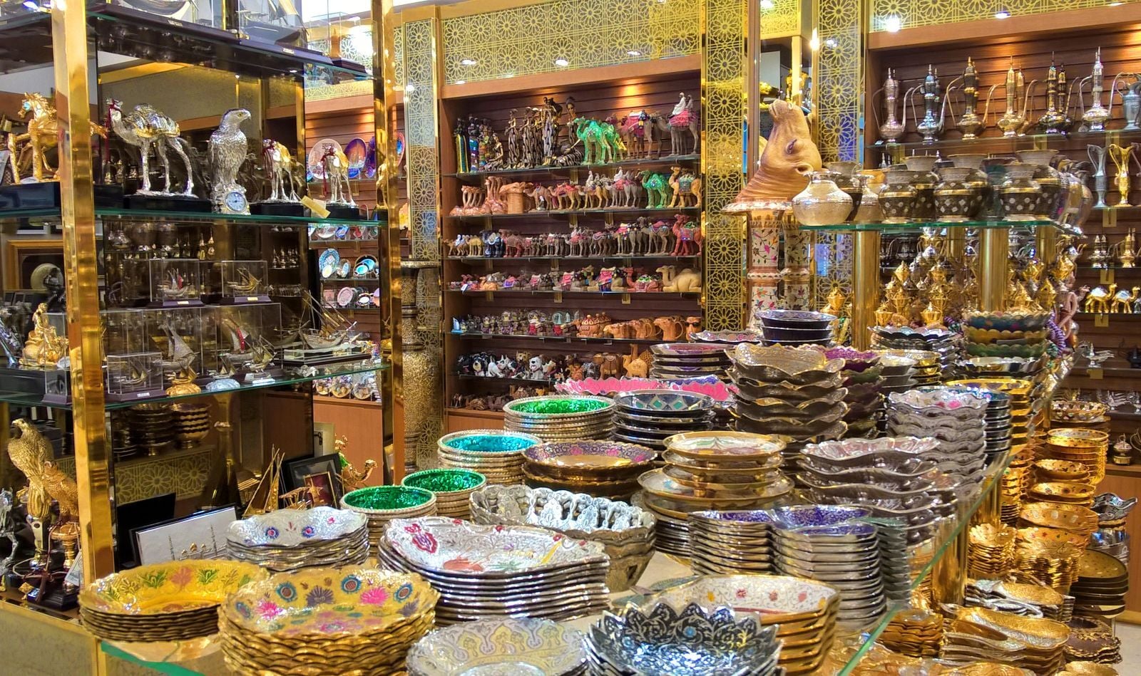 abu dhabi souk
