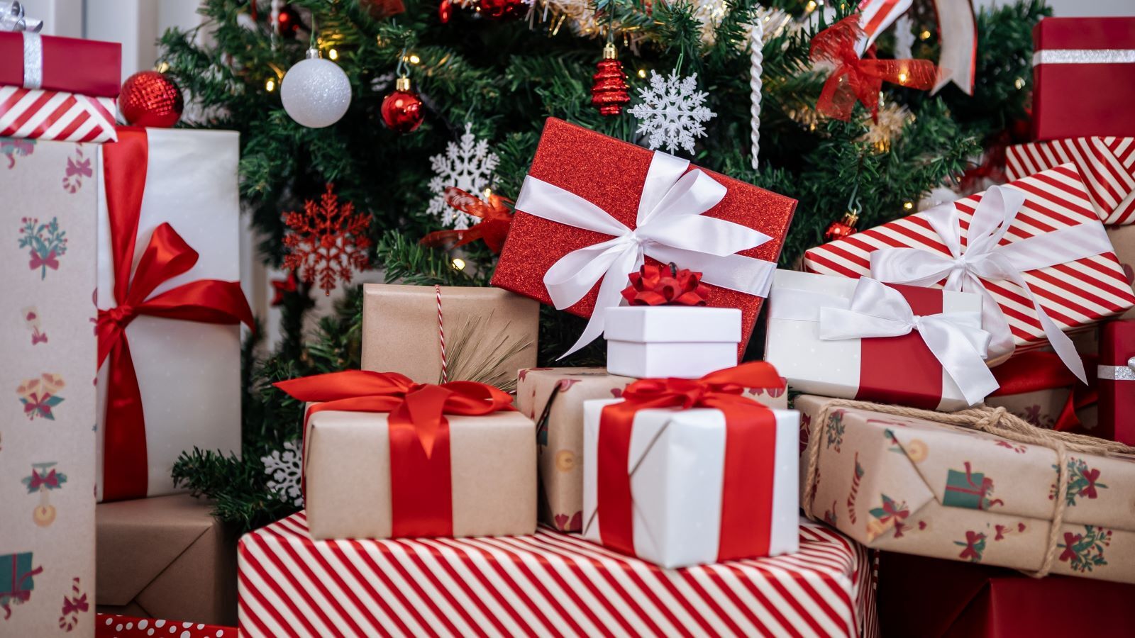 A Guide to the Most Extravagant Christmas Gifts in Dubai