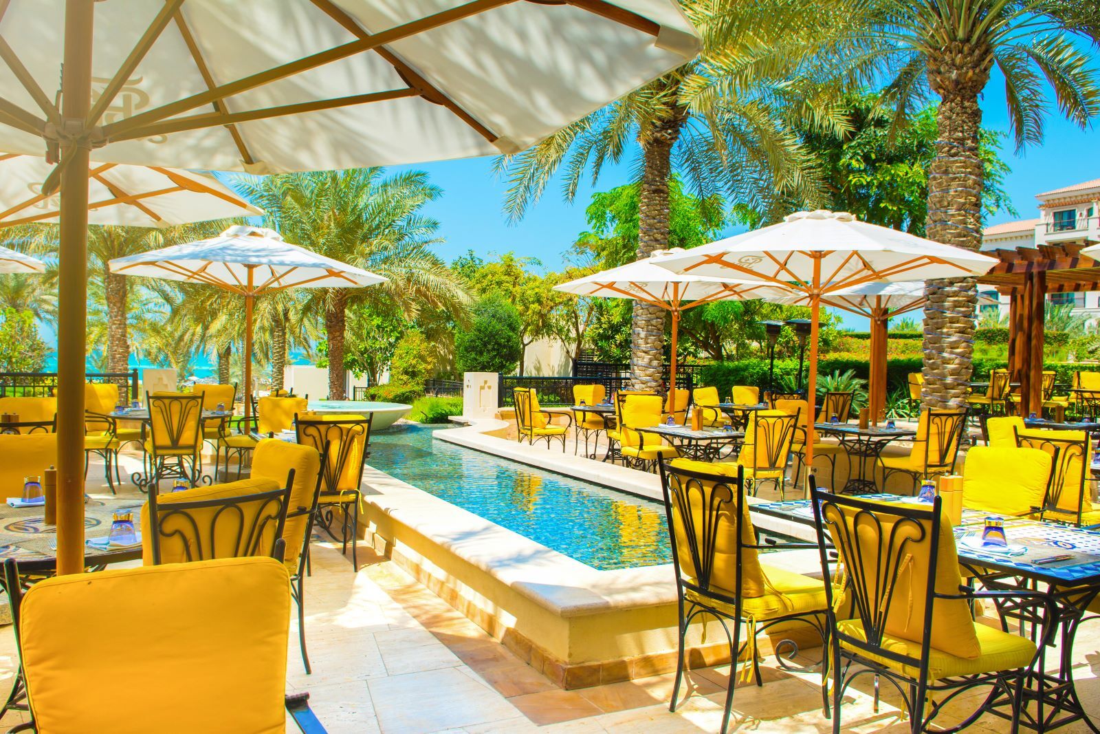 saadiyat island restaurants