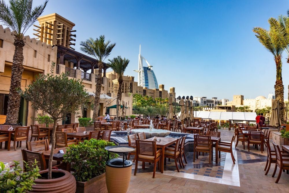 Madinat Jumeirah Restaurants: A Curated Guide to Dubai’s Waterside Dining